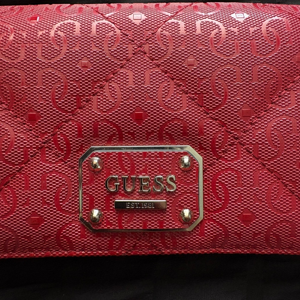 GUESS Red Patterned Wallet with Chain Lock - Picture 2 of 5